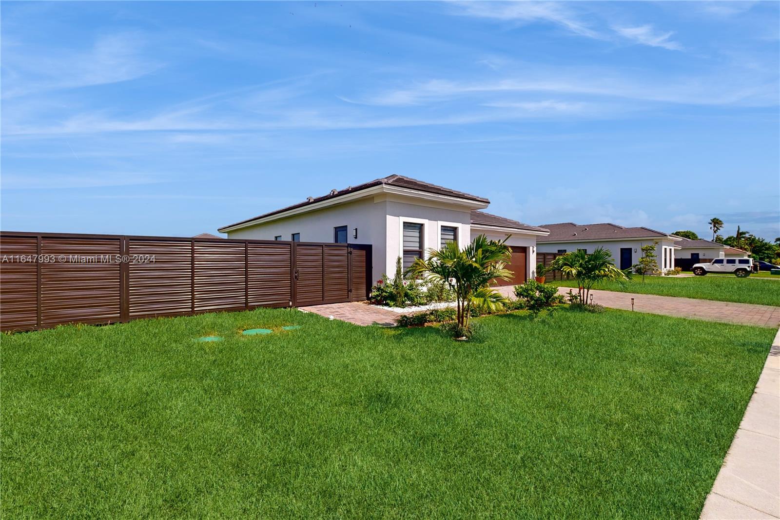 Century Royal Homes - Residential
