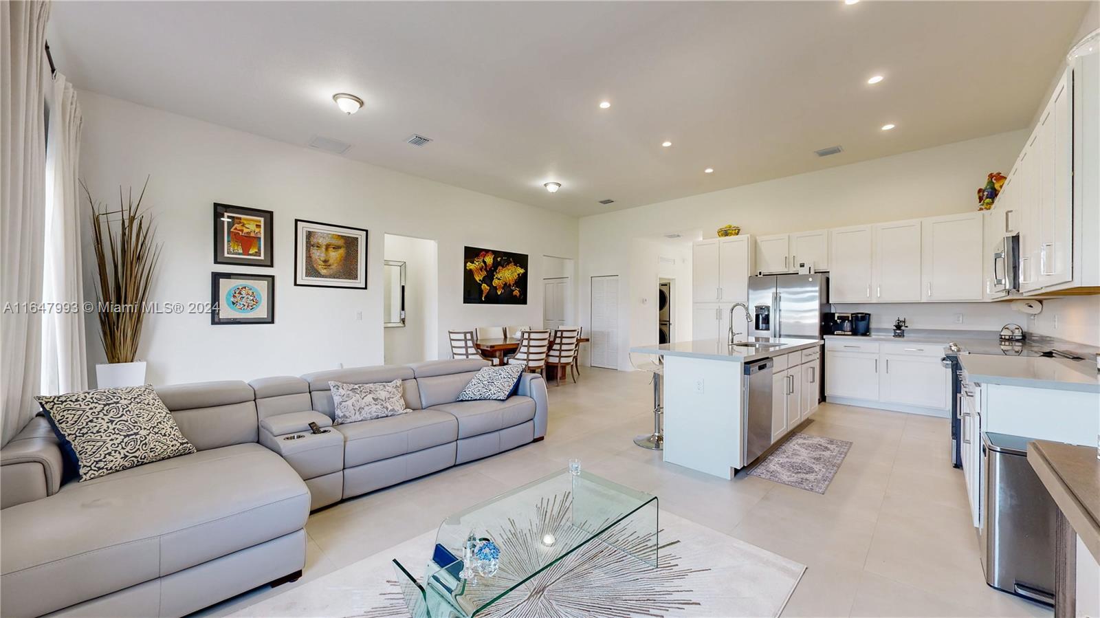Century Royal Homes - Residential
