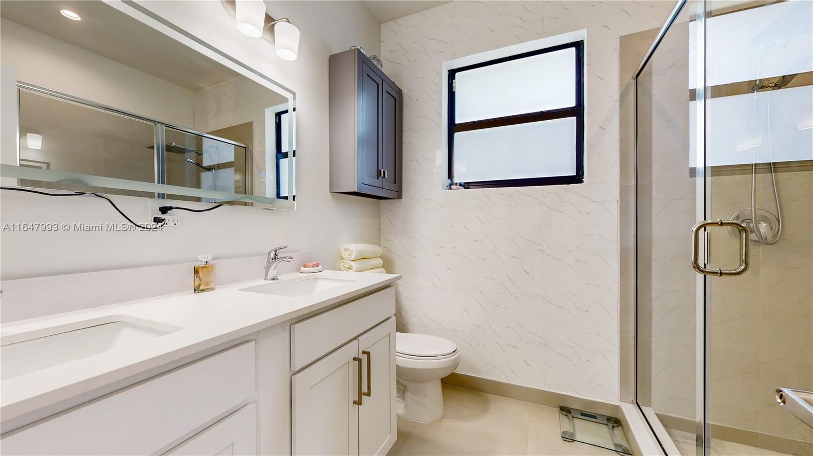 Century Royal Homes - Residential