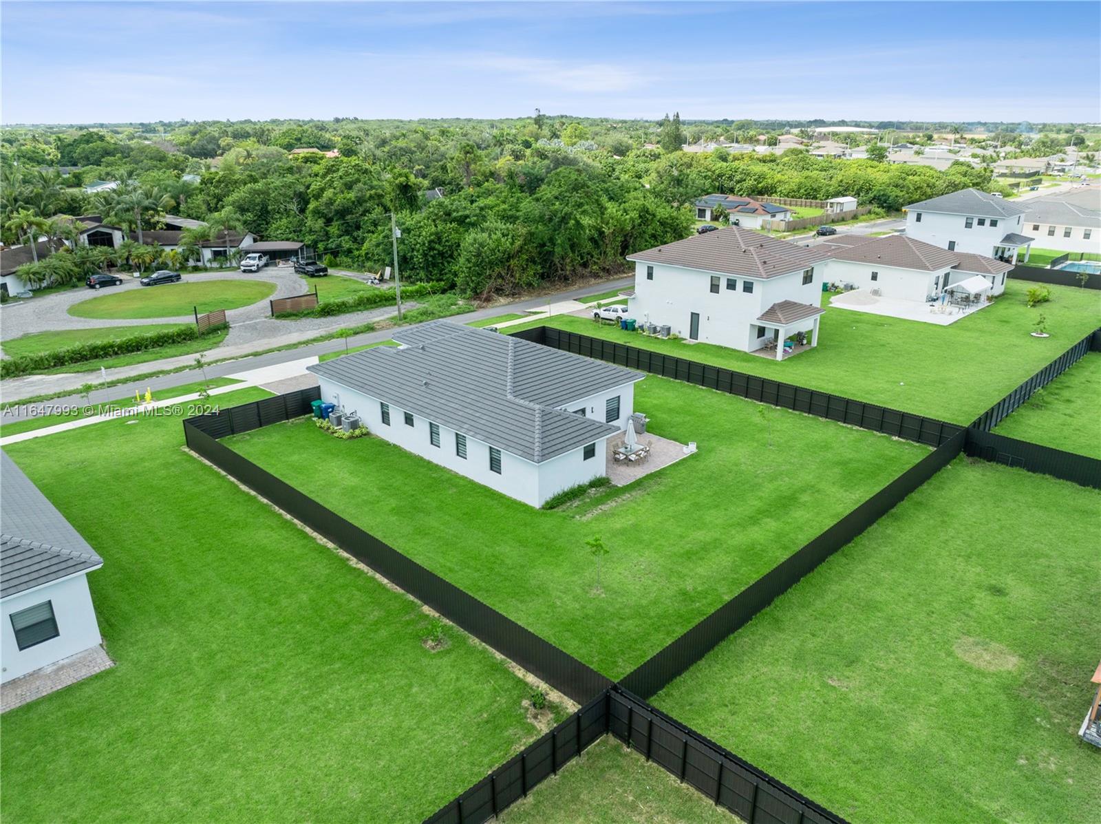Century Royal Homes - Residential