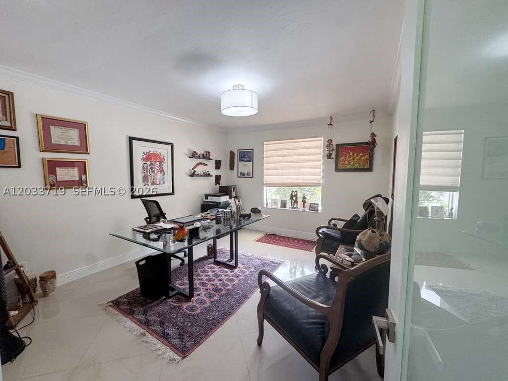 PARIS MANOR WEST - Residential