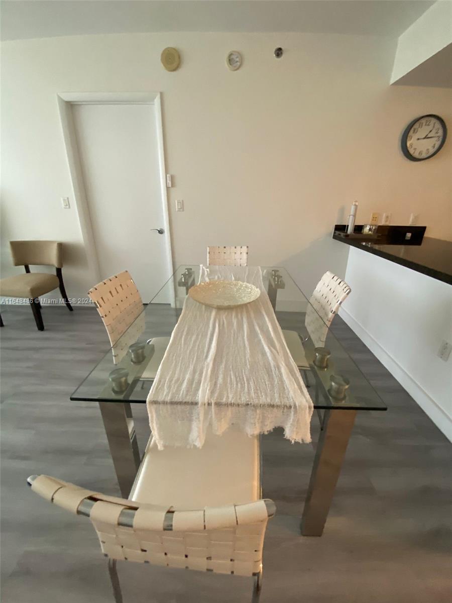 BEACH CLUB CONDO - Residential Lease