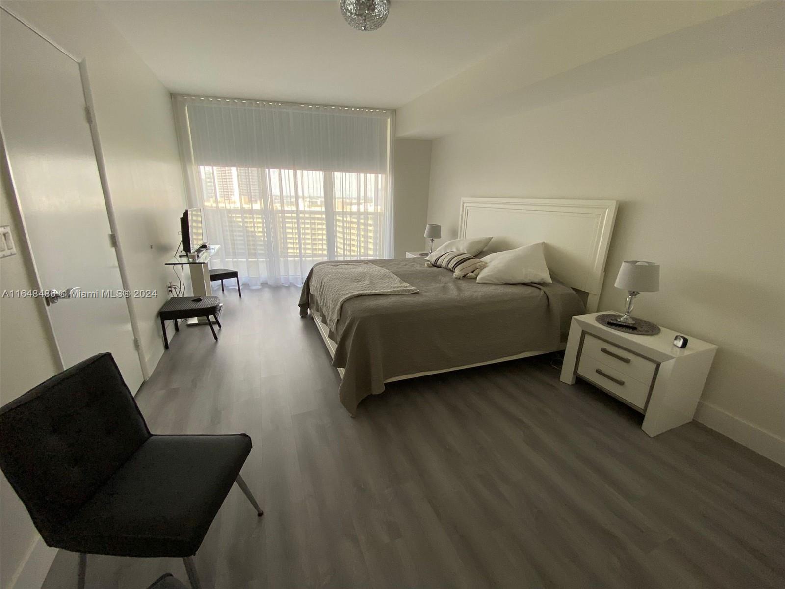 BEACH CLUB CONDO - Residential Lease