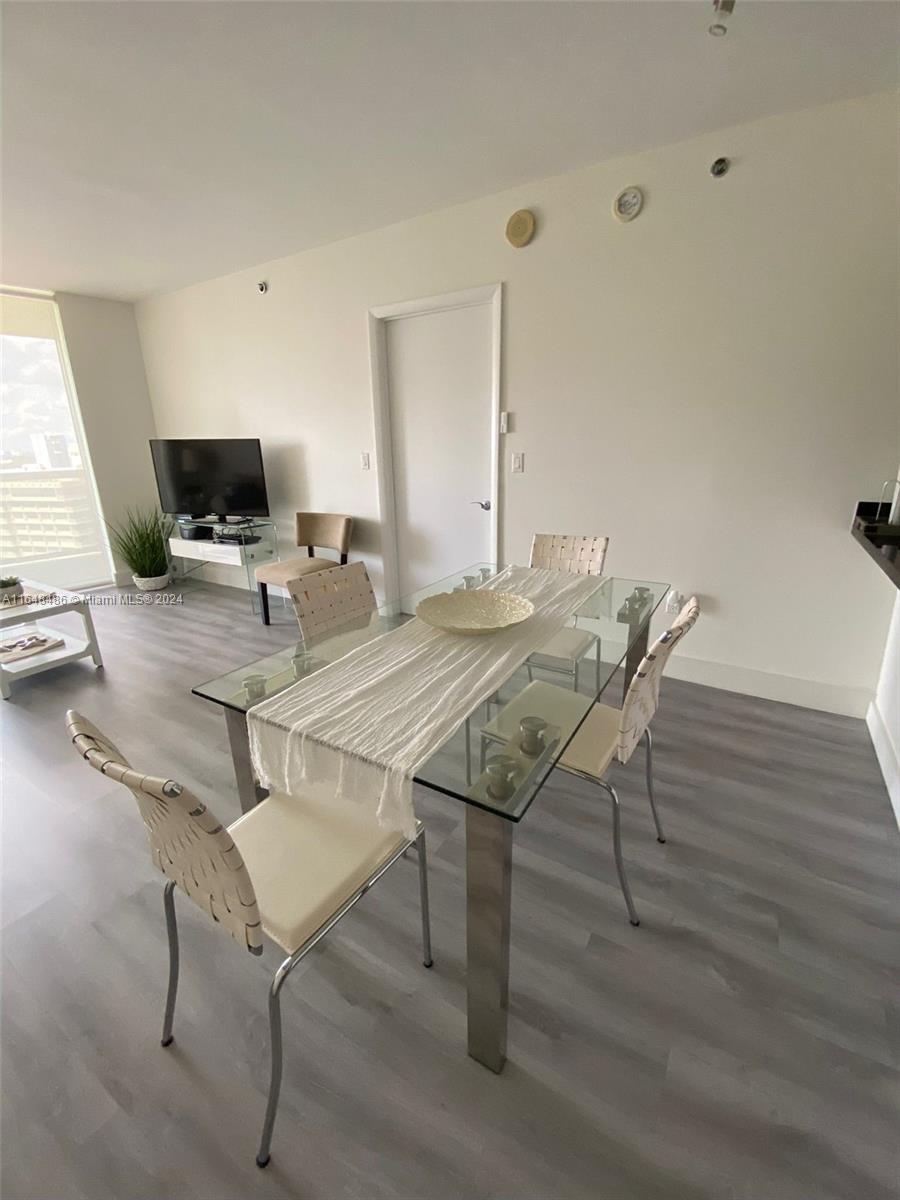 BEACH CLUB CONDO - Residential Lease