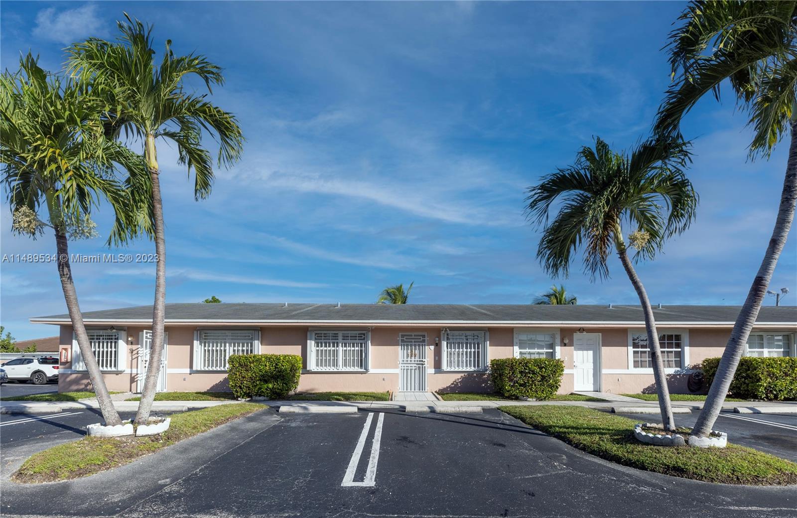 Beautiful 2 bed 2 bath condo in pristine condition located in a gated community. Prime location steps away from Bird Rd and near FIU, supermarkets, malls, highways and schools. Brand new electric panel (2023) and AC was replaced in 2020. Monthly condo association fees of $130/month. Association does not have reserves, minimum 20% down payment if financing.