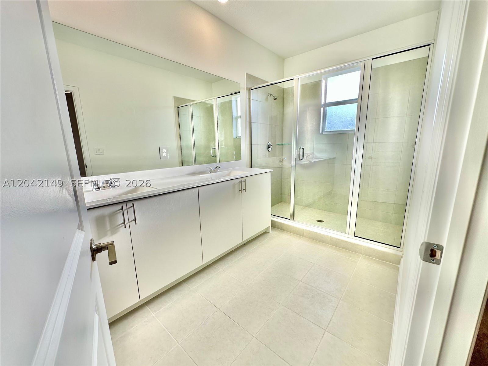 SKYRISE TOWNHOMES - Residential Lease