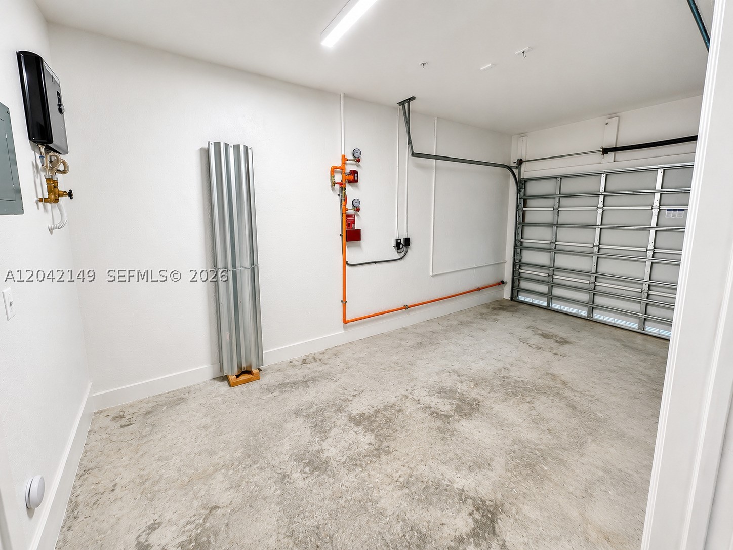 SKYRISE TOWNHOMES - Residential Lease