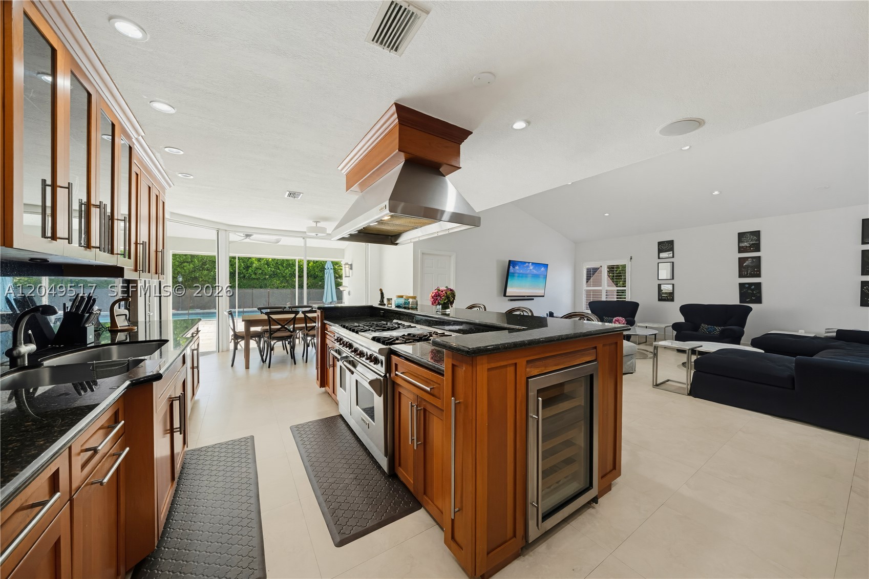 KINGS BAY SUB - Residential Lease