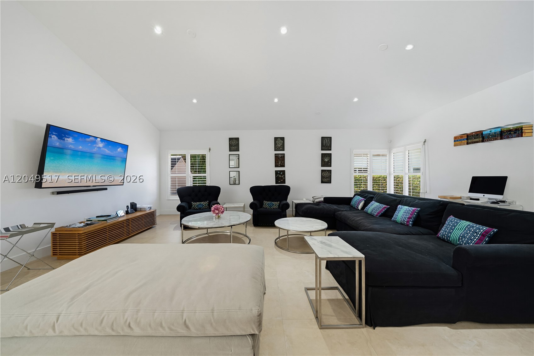 KINGS BAY SUB - Residential Lease