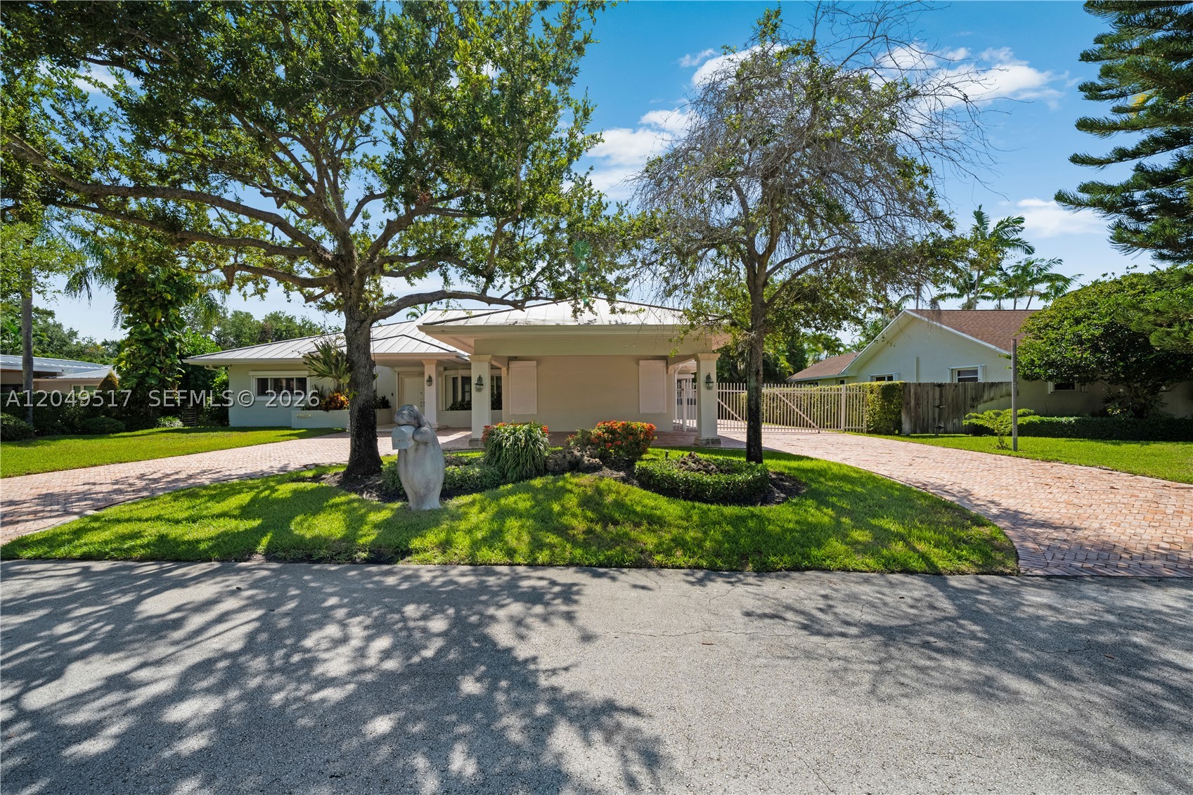 Don't miss the opportunity to live in the highly sought after gated neighborhood of Kings Bay.  This 7 bedroom 5 bathroom spacious home comes fully furnished if desired and ready to move in. It is the ideal family and entertainment home.  For showings contact the Listing Agent for appointment.