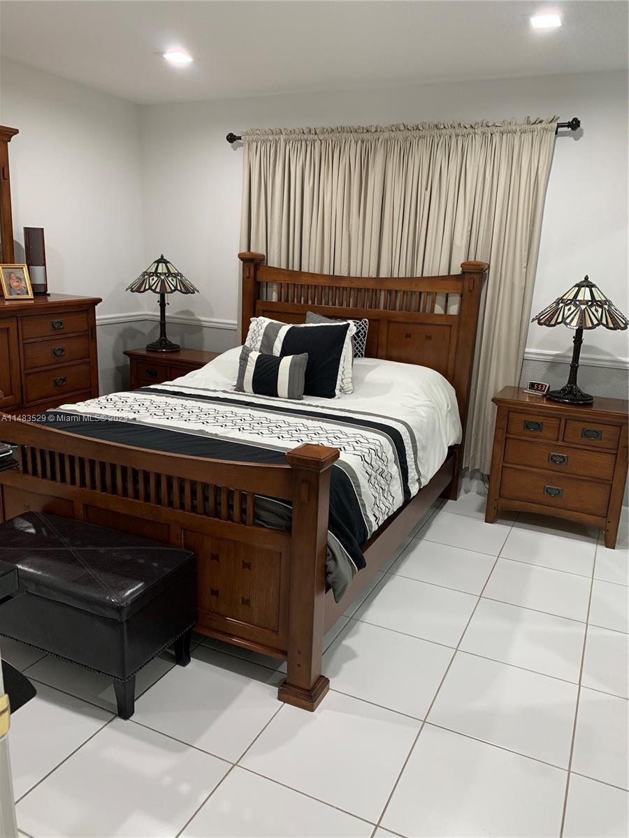 CORANES CONDO - Residential