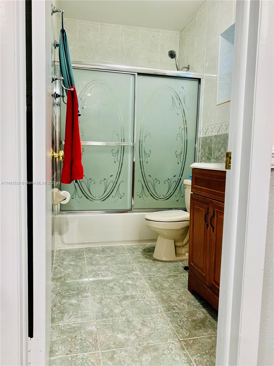 CORANES CONDO - Residential