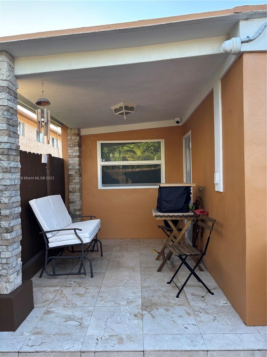 CORANES CONDO - Residential