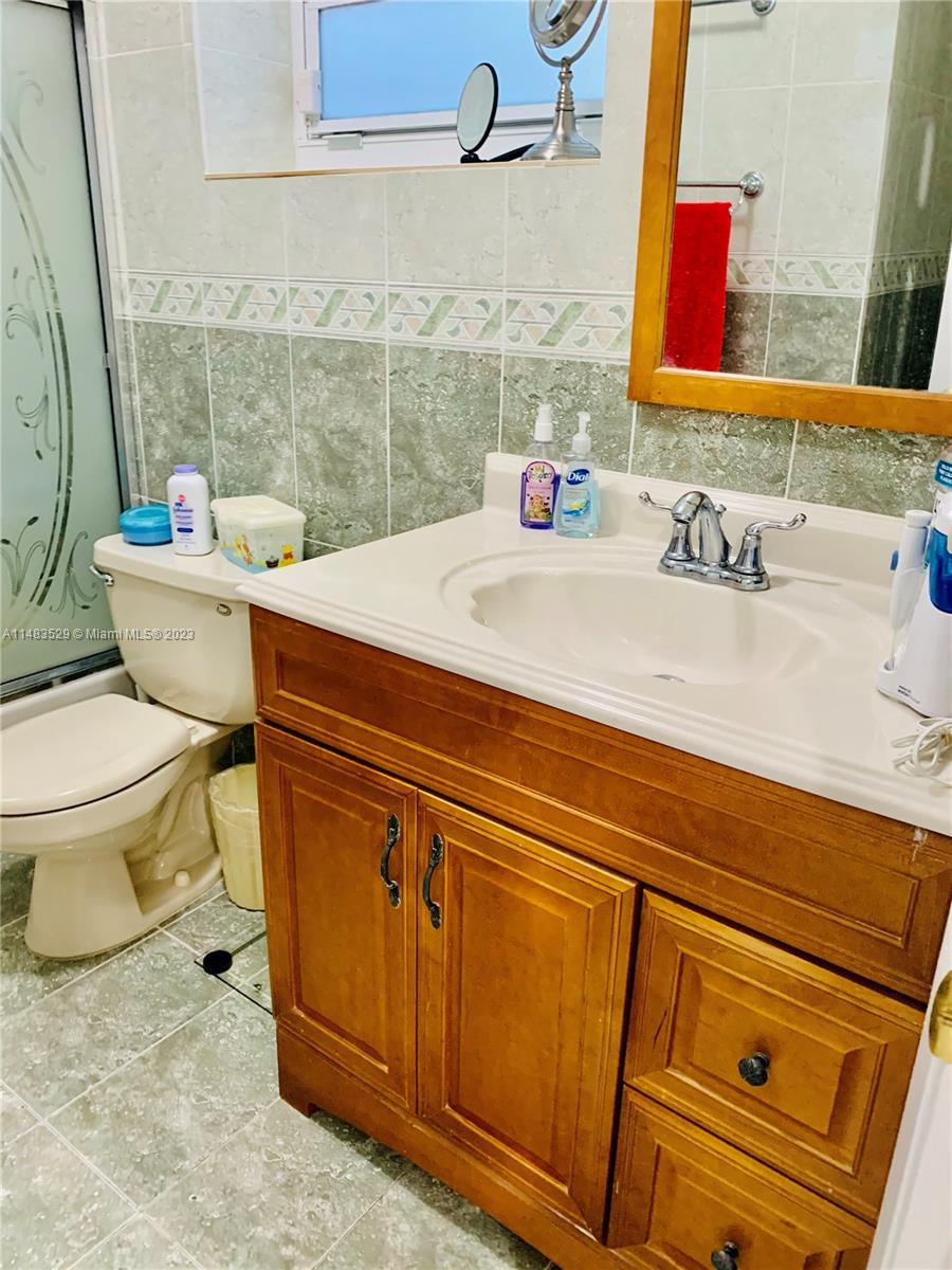CORANES CONDO - Residential