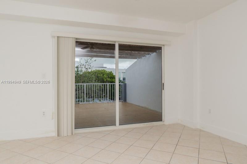 BIRD GROVE CONDO - Residential