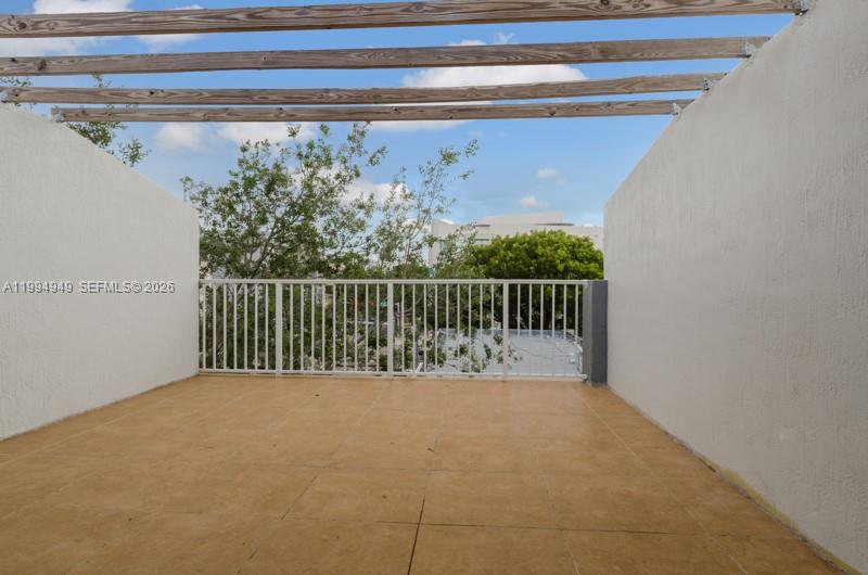 BIRD GROVE CONDO - Residential