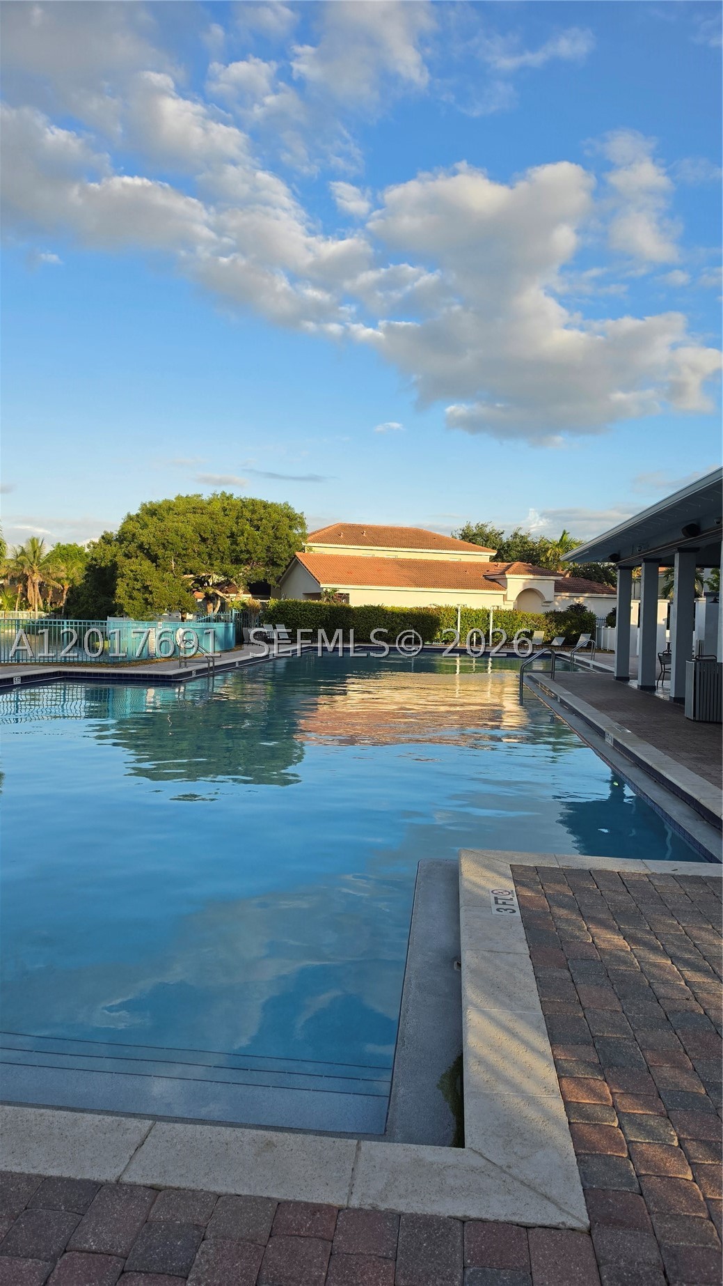 PORTOFINO BAY - Residential