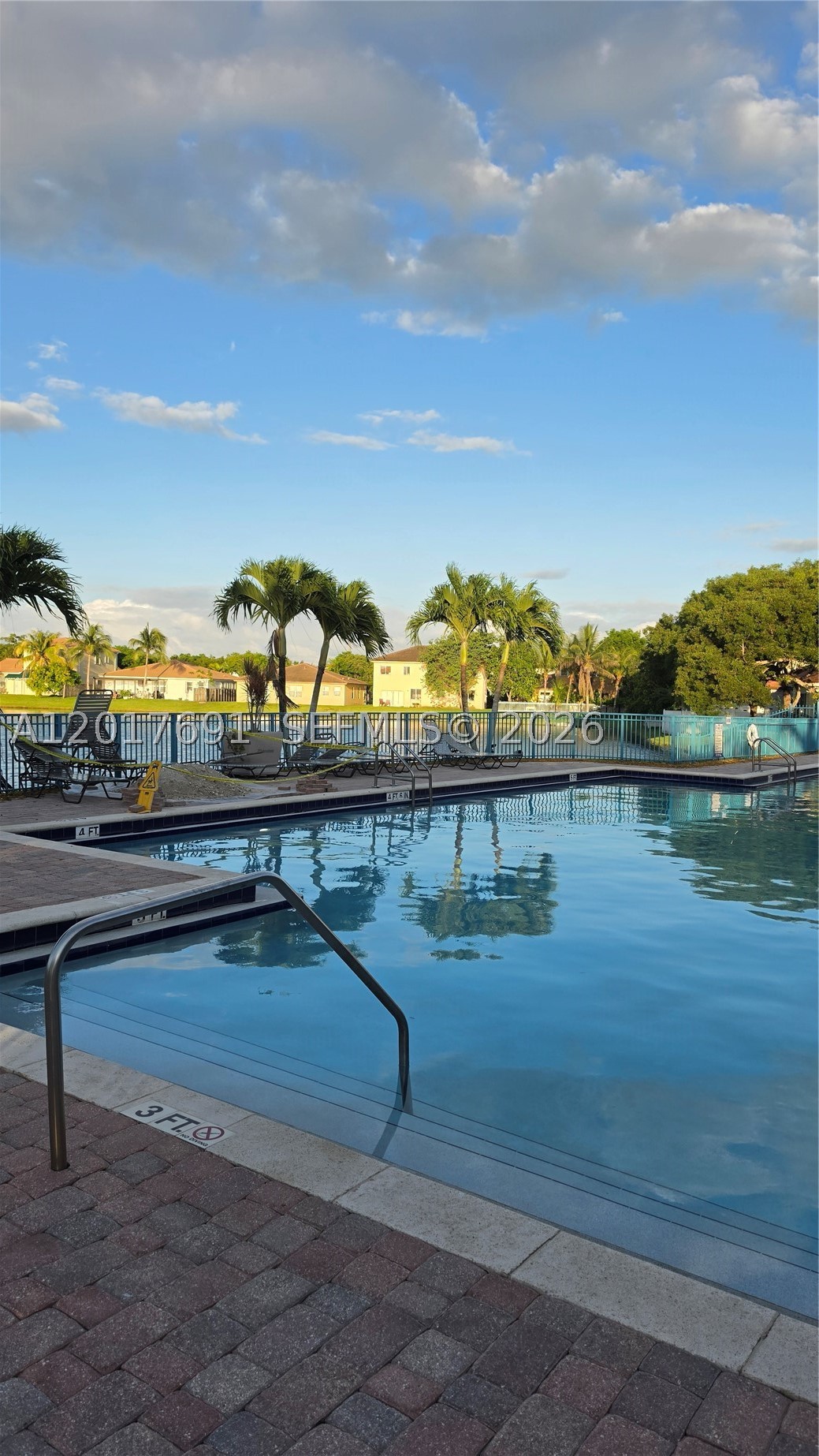 PORTOFINO BAY - Residential