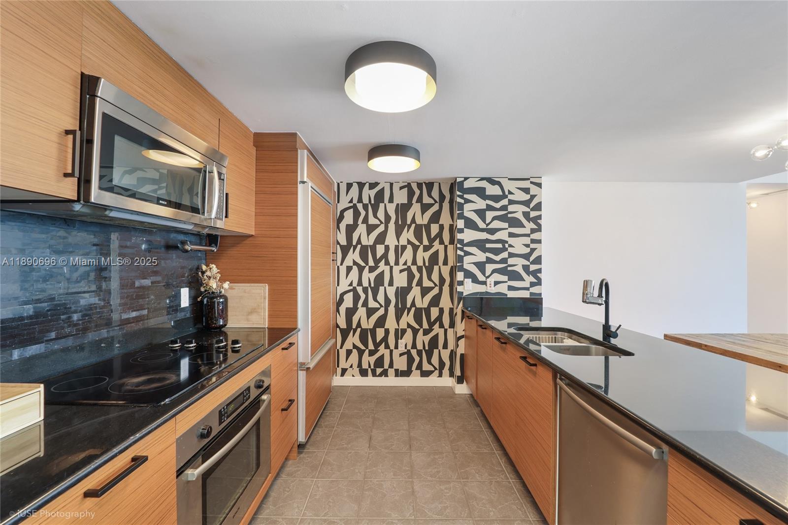 50 BISCAYNE CONDO - Residential