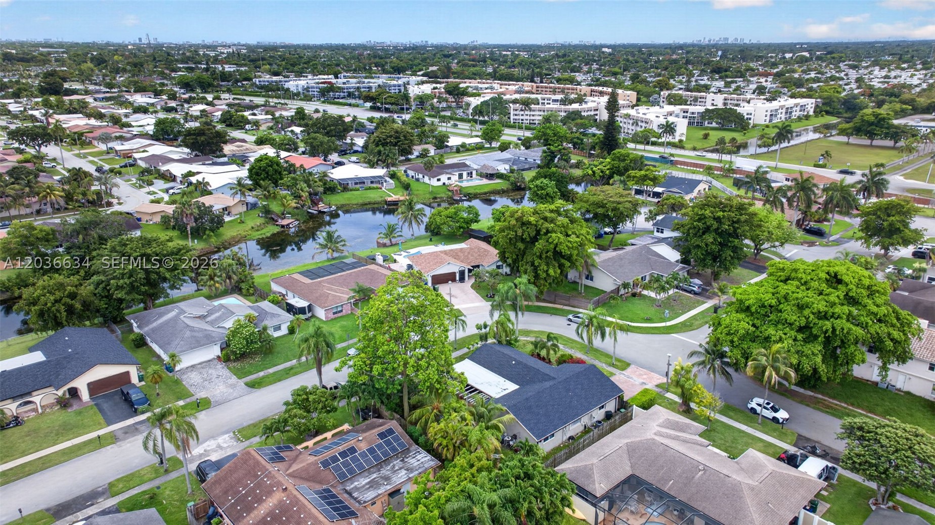 WILLOW CREEK - Residential