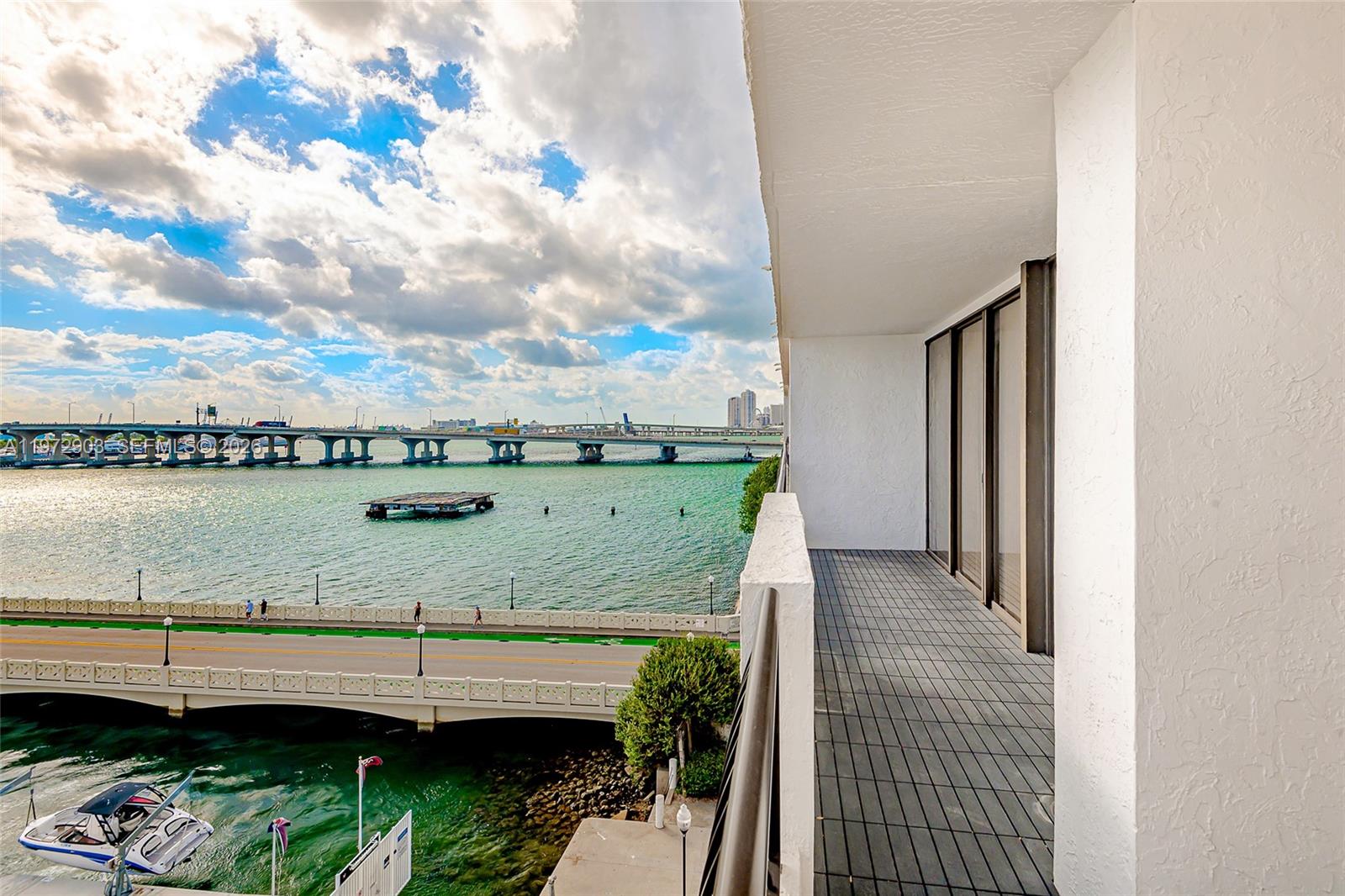 VENETIA CONDO - Residential