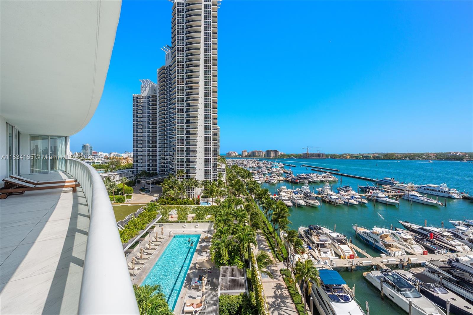 ICON CONDO - Residential