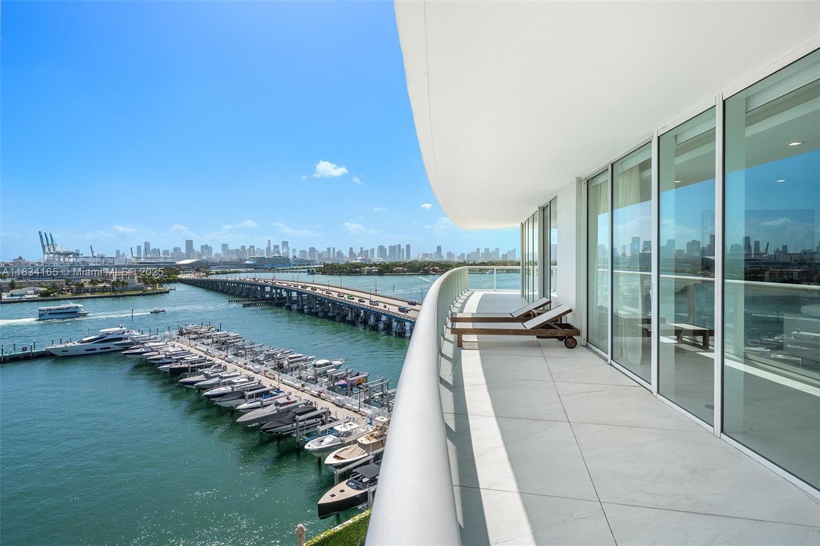ICON CONDO - Residential