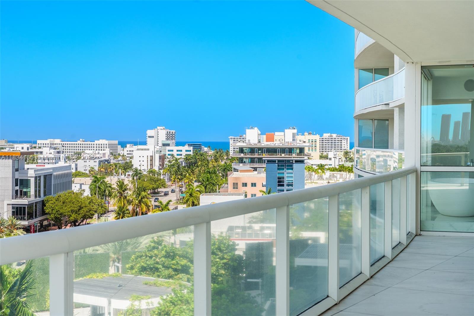 ICON CONDO - Residential