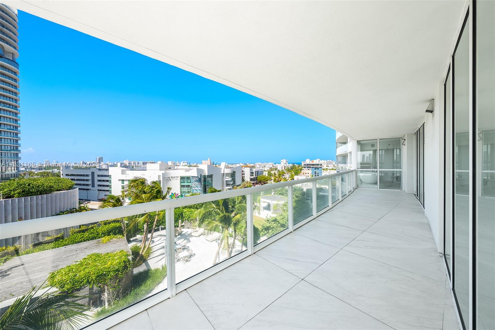 ICON CONDO - Residential