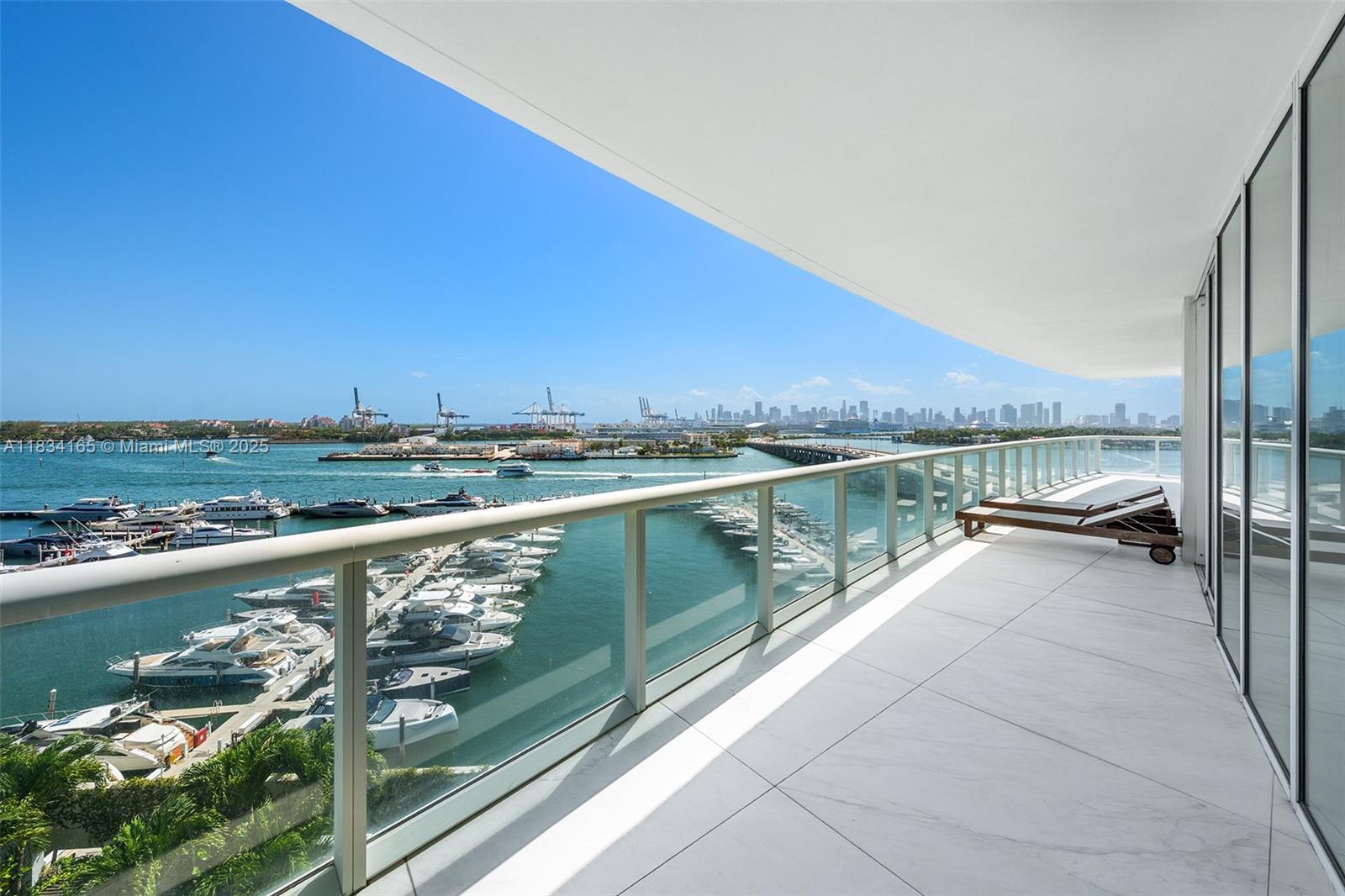 ICON CONDO - Residential