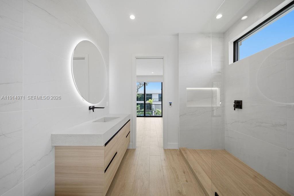 VICTORIA PARK - Residential