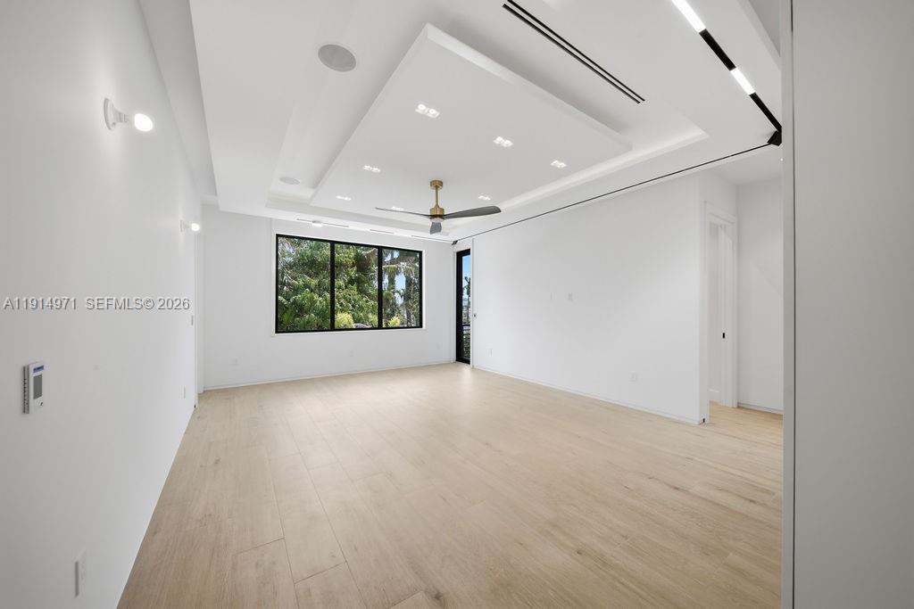 VICTORIA PARK - Residential