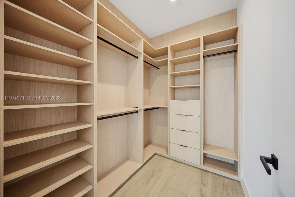 VICTORIA PARK - Residential