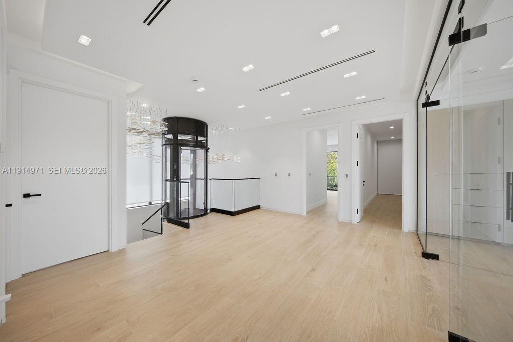VICTORIA PARK - Residential