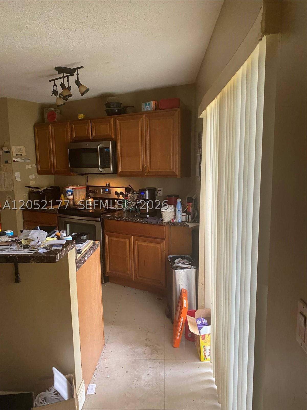 SPRINGDALE HOMES - Residential