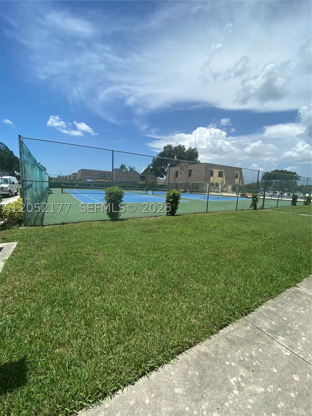 SPRINGDALE HOMES - Residential