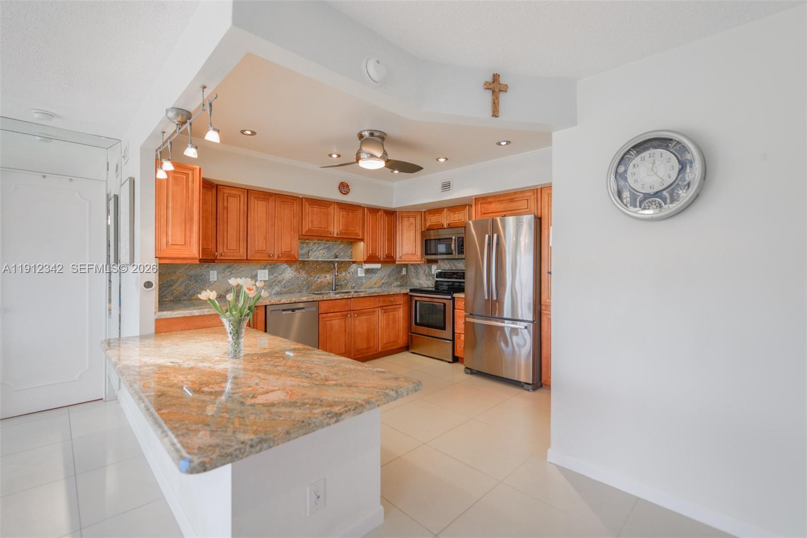 FAIRWAYS RIVIERA NORTH CO - Residential