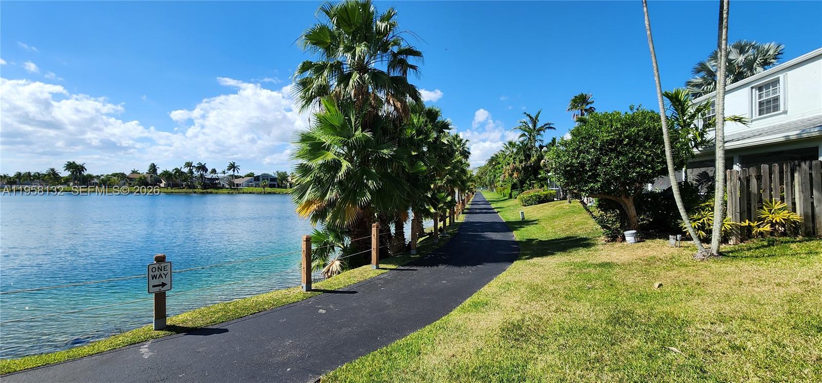 LAKES BY THE BAY SEC 5 - Residential