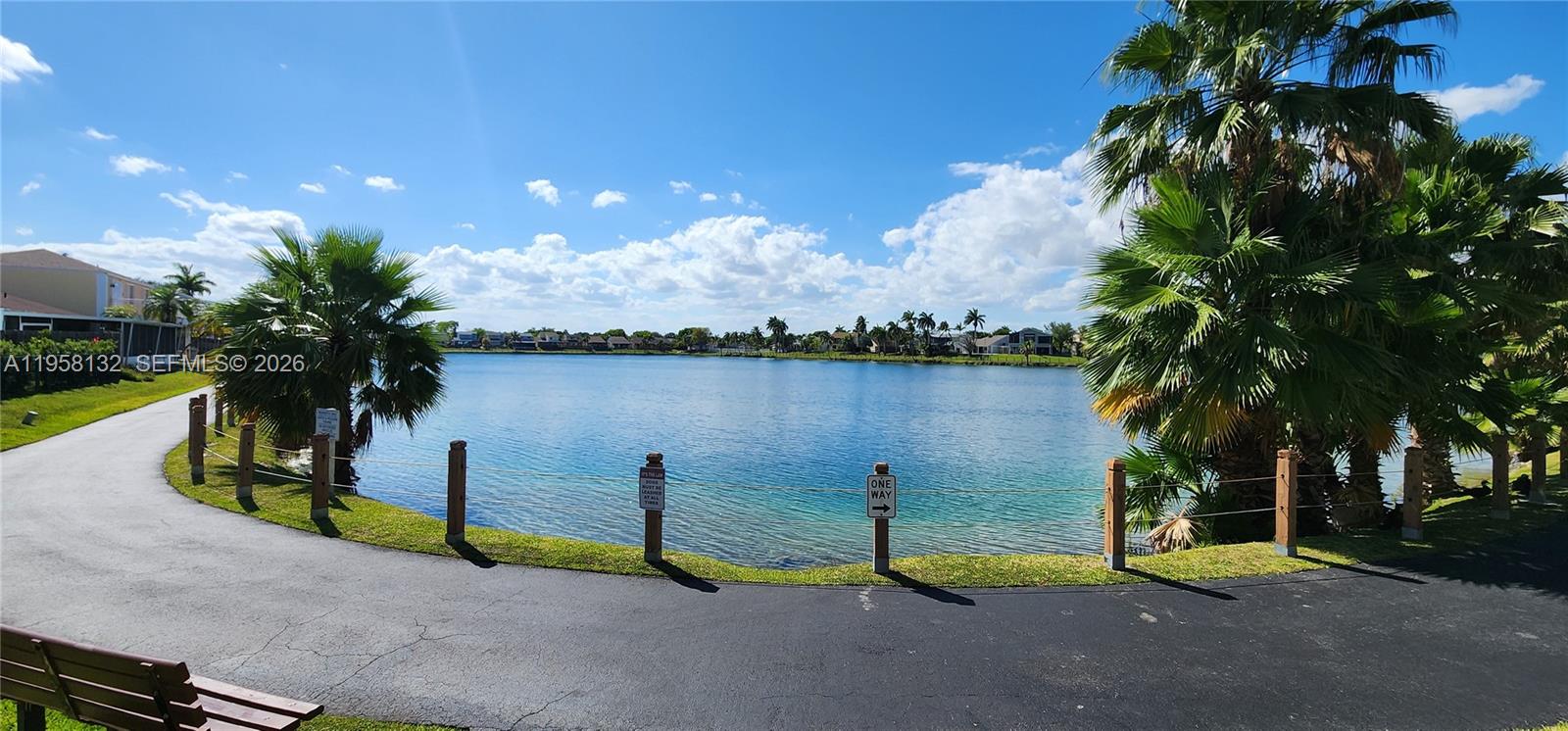 LAKES BY THE BAY SEC 5 - Residential