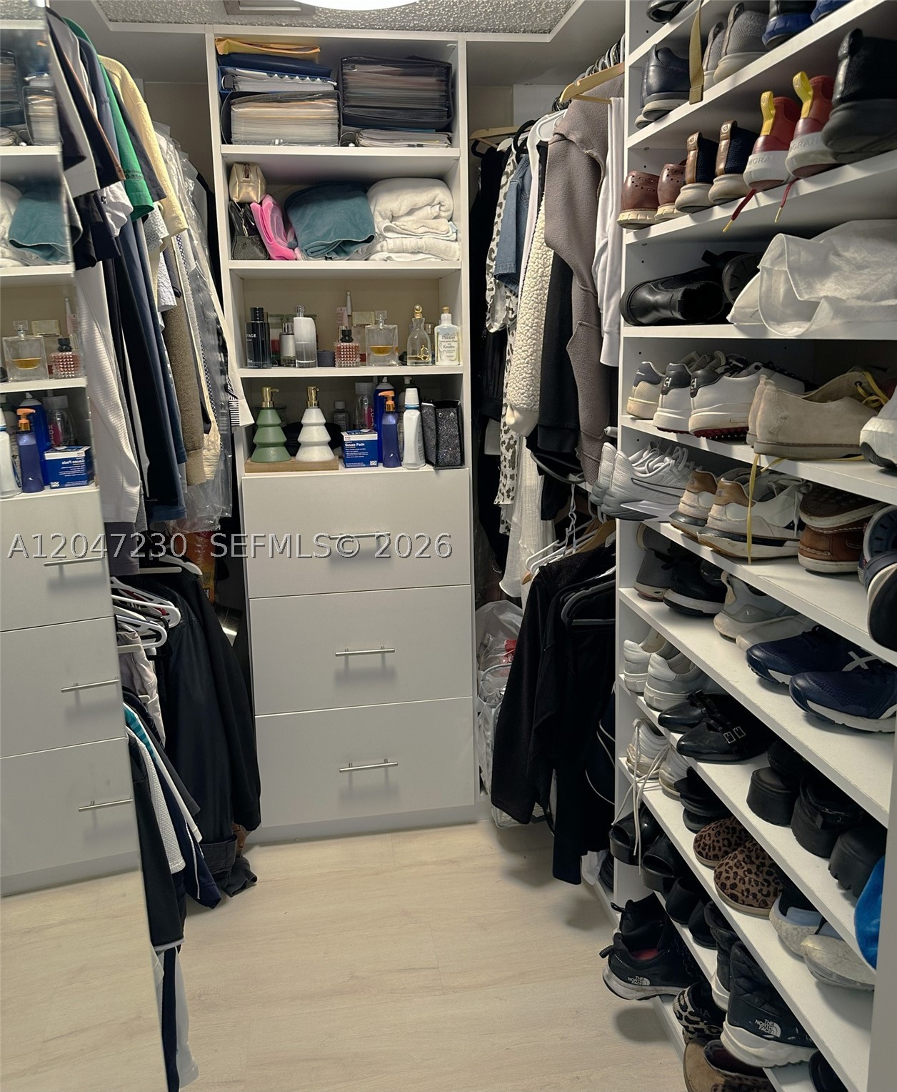 LE MONTCALM CONDO - Residential