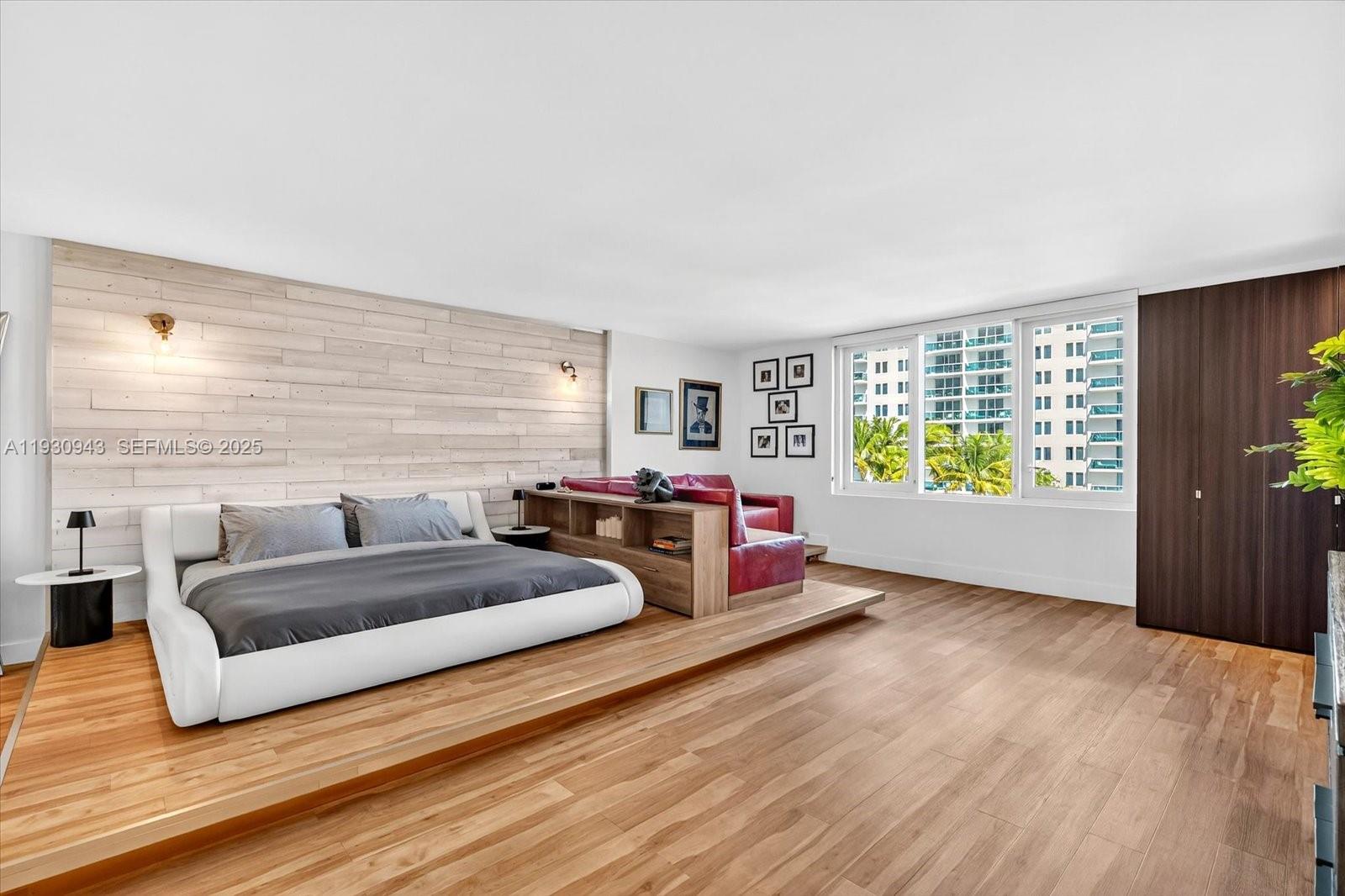 RONEY PALACE CONDO - Residential Lease
