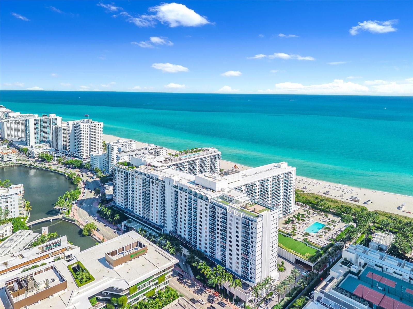 RONEY PALACE CONDO - Residential Lease