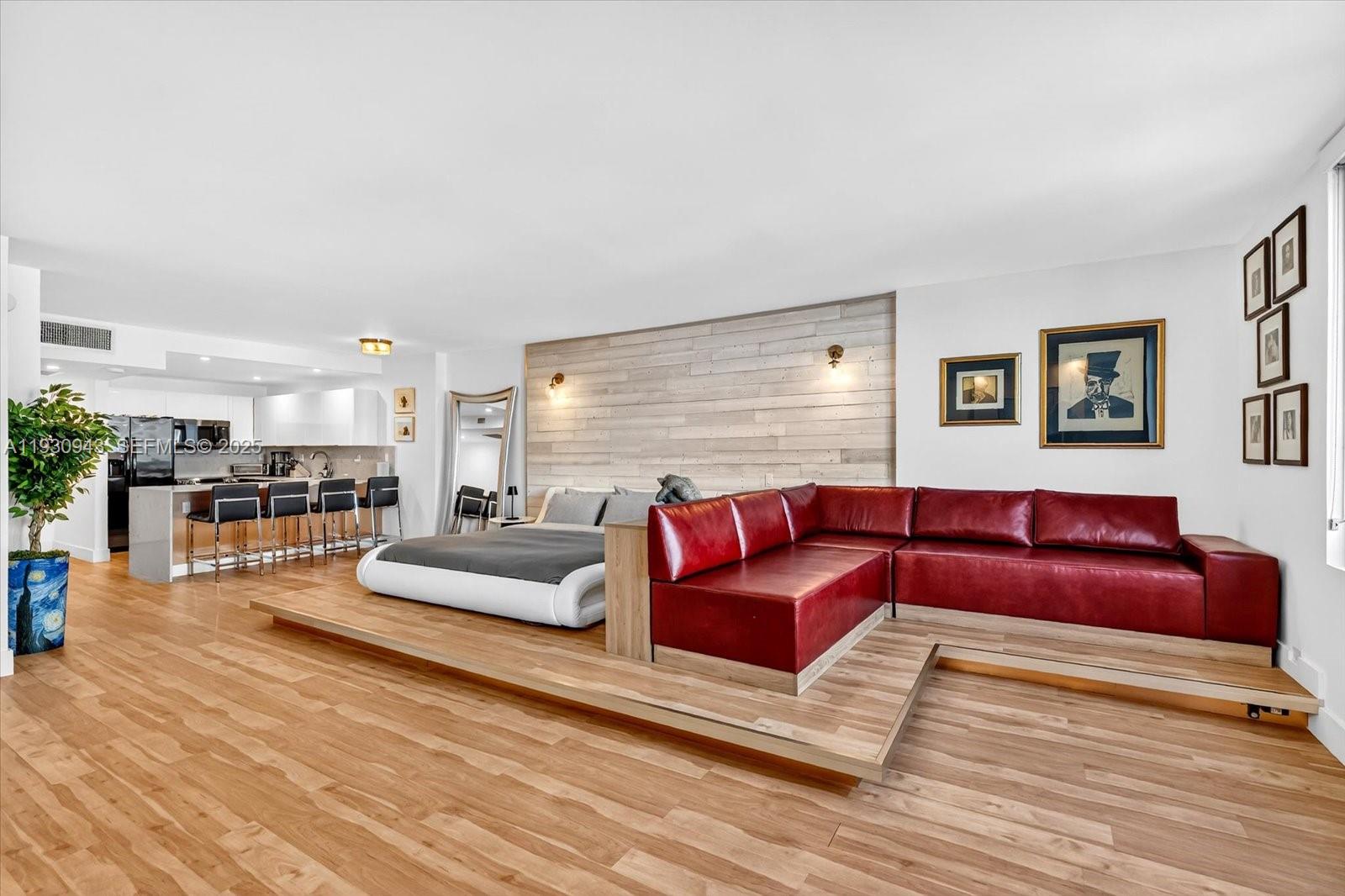 RONEY PALACE CONDO - Residential Lease