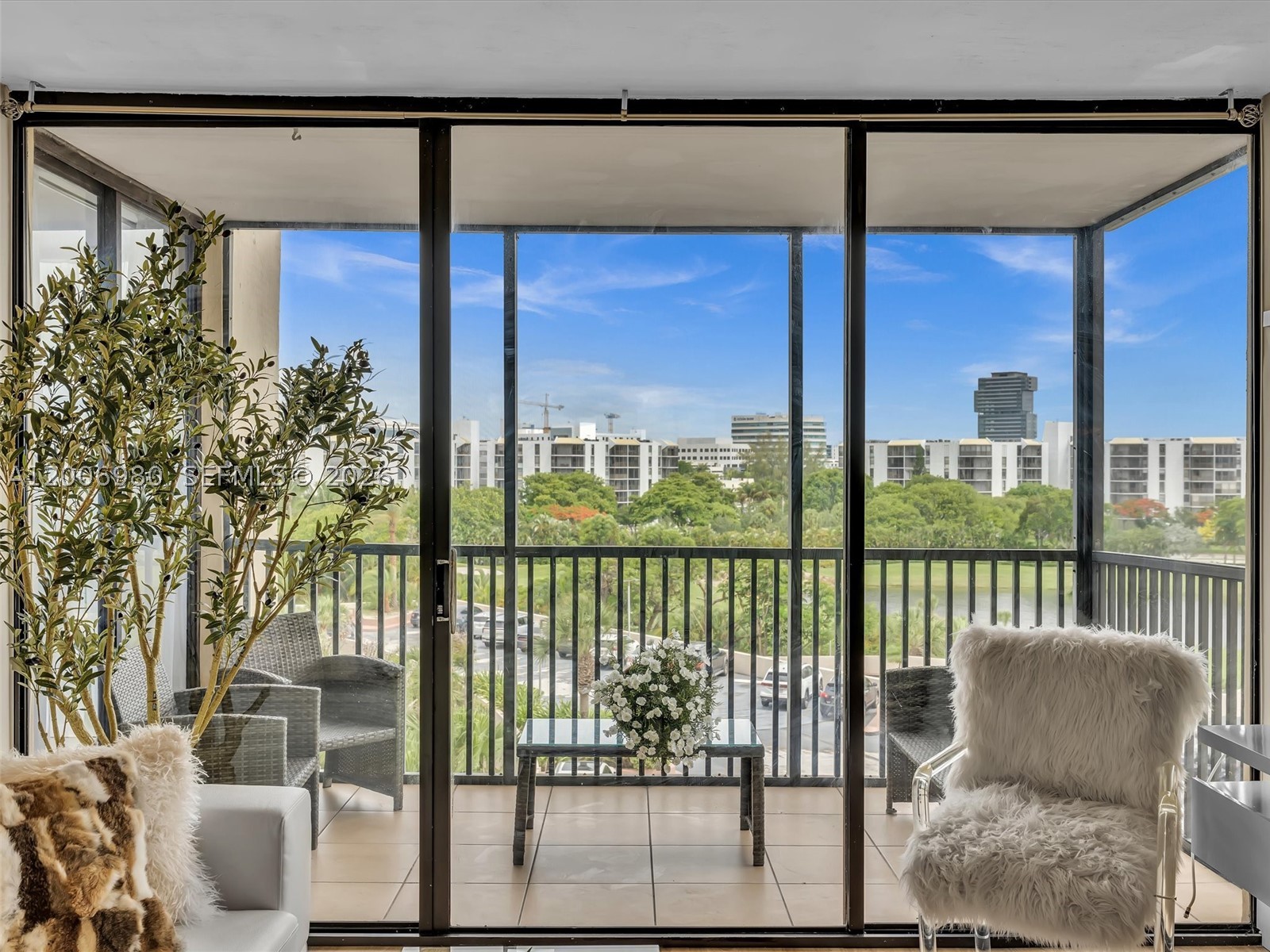 CORONADO CONDO- TOWER II - Residential
