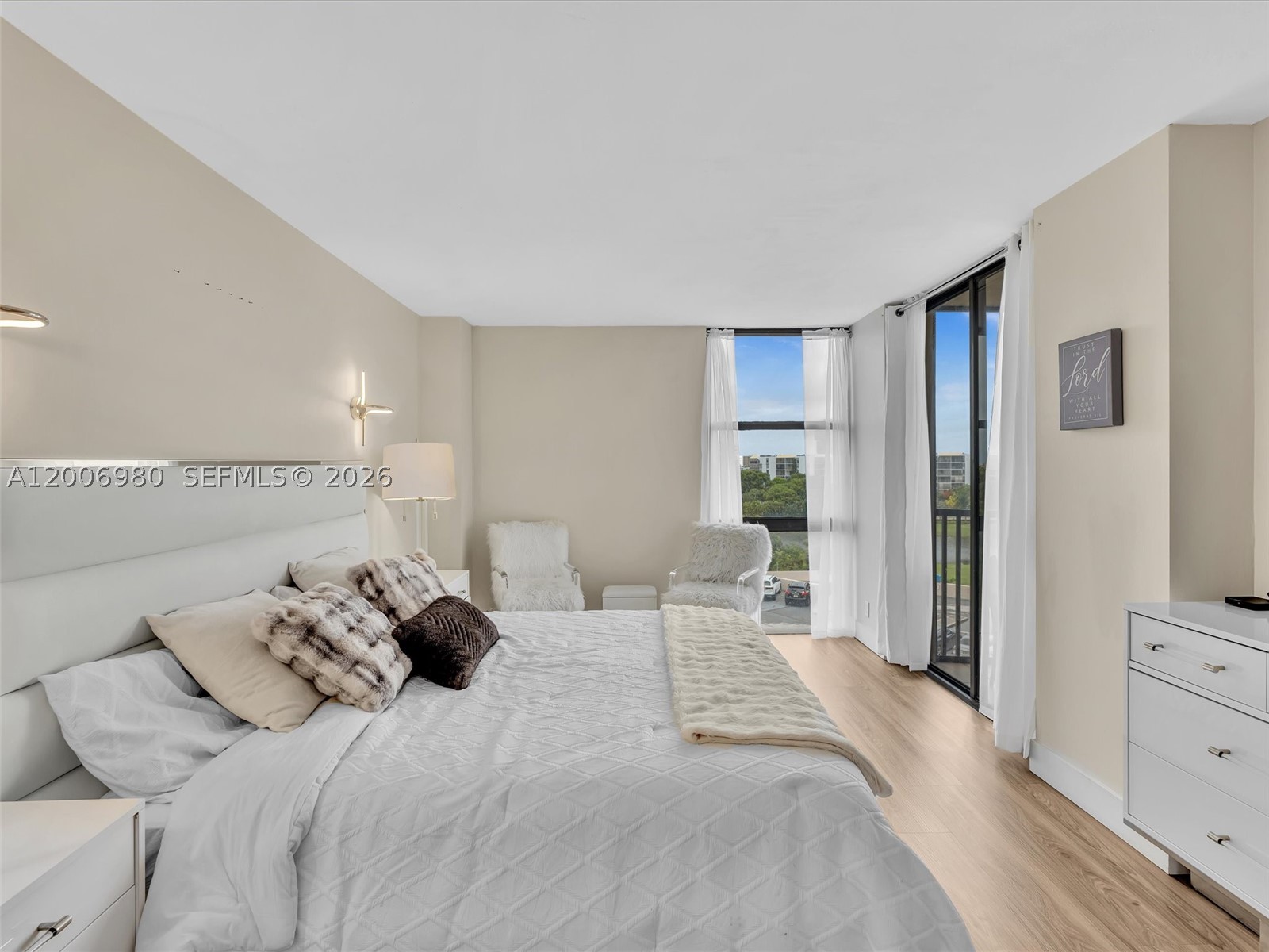 CORONADO CONDO- TOWER II - Residential