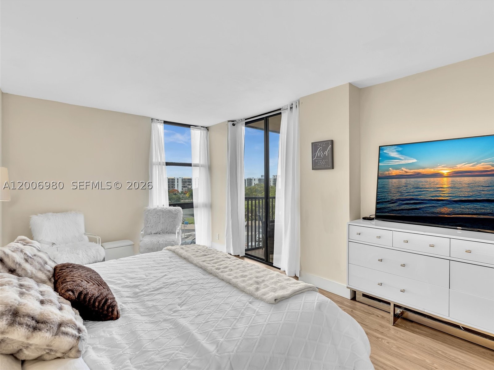 CORONADO CONDO- TOWER II - Residential