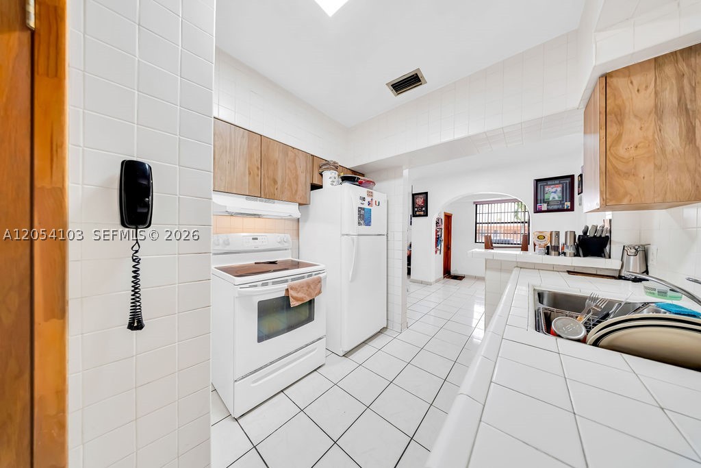PALM ESTATES - Residential