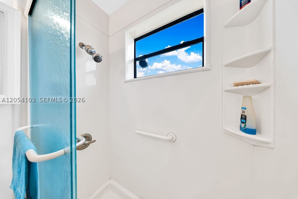 PALM ESTATES - Residential