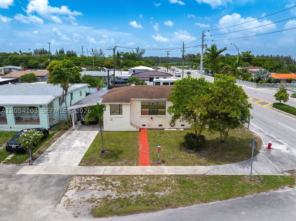 PALM ESTATES - Residential