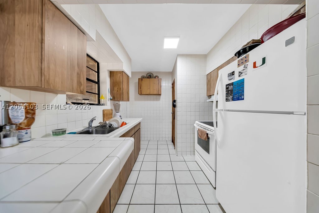 PALM ESTATES - Residential